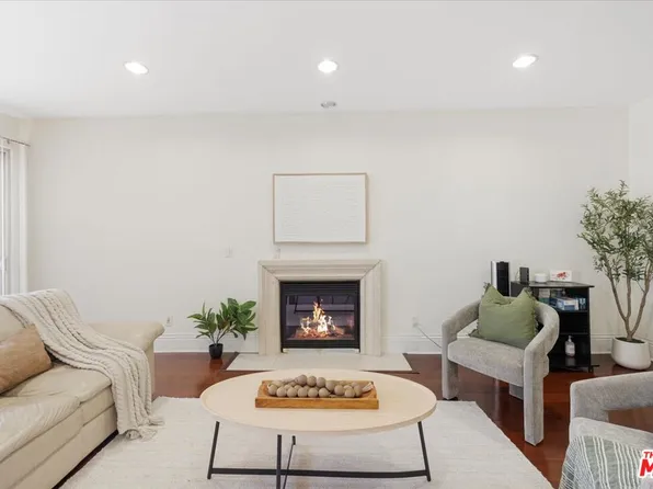 147 N Berendo St #202, Los Angeles, CA 90004