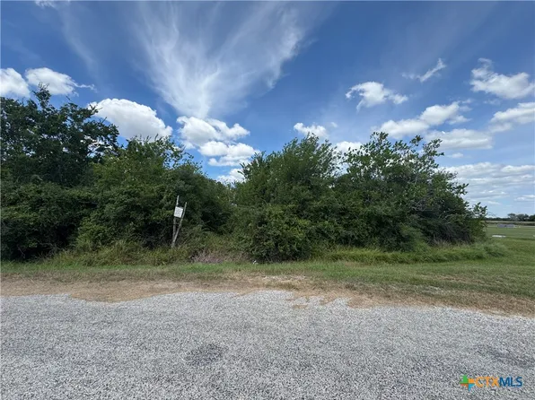 Northridge Dr, Telferner, TX 77988