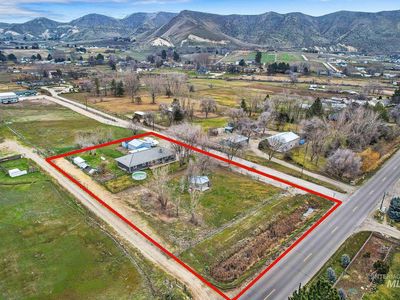 990 Bangtail Ln, Emmett, ID, 83617