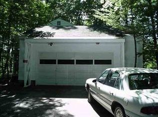 16 Summit Ln, Queensbury, NY 12804