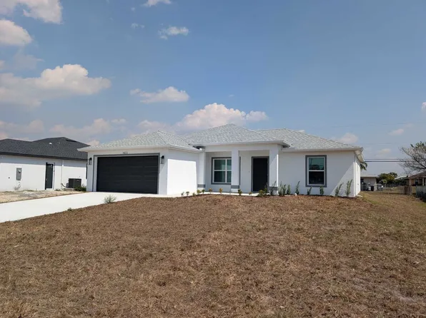 1423 NE 12th Pl, Cape Coral, FL 33909