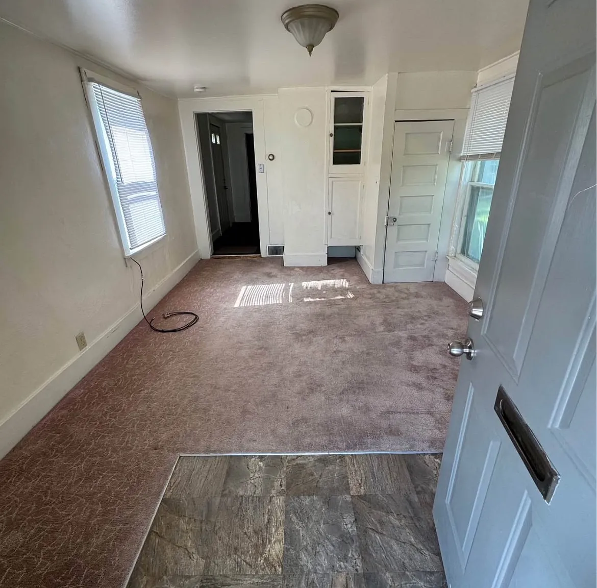 1 bed, 704 sqft, $1,250 — Photo 2