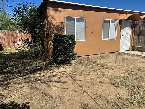 3rd image of 606 Linden Ct #B