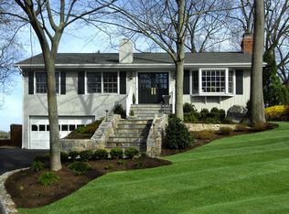 57 Sundance Dr, Cos Cob, CT 06807
