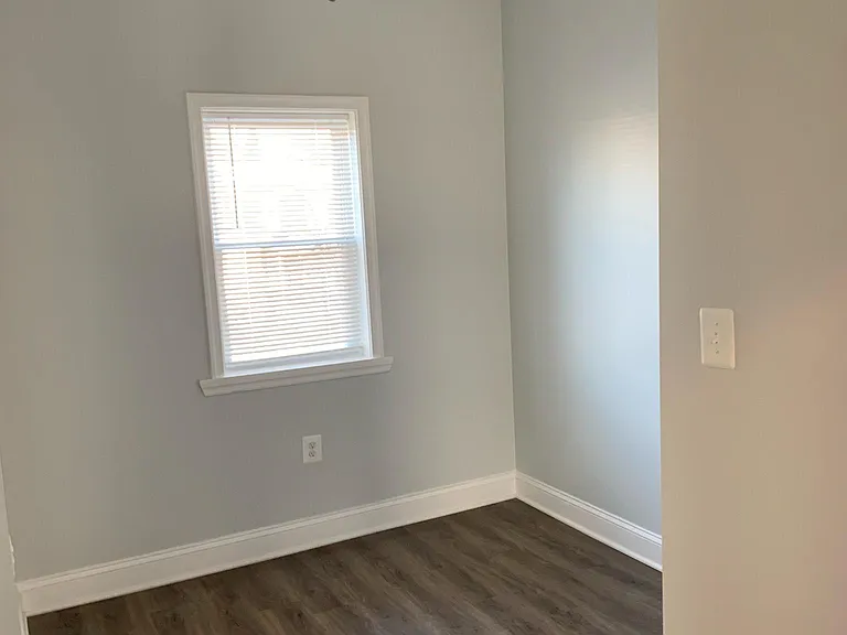 4626 Reisterstown Rd — Photo 10