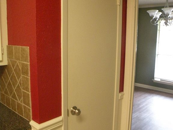 Kitchen/dinning doorway