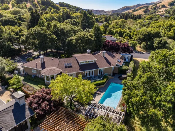 1 Golden Lily Pl, San Rafael, CA 94903