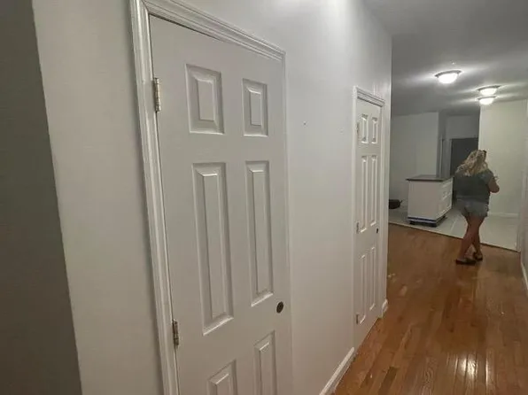 (undisclosed Address), Cedarhurst, NY 11516