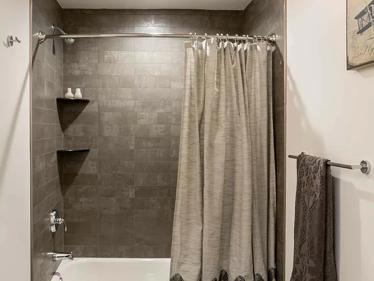 2028 Rittenhouse Sq #102 — Photo 9