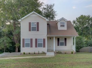 918 Hedge Apple Dr, Clarksville, TN 37040