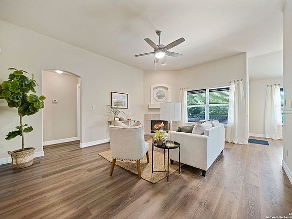 5th image of 3020 Green Mountain Dr