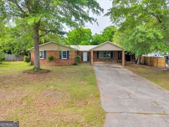 111 Weaver Rd, Warner Robins, GA 31093