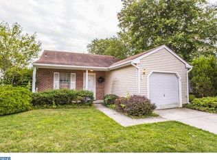 4 Taconia Ct, Mount Laurel, NJ 08054