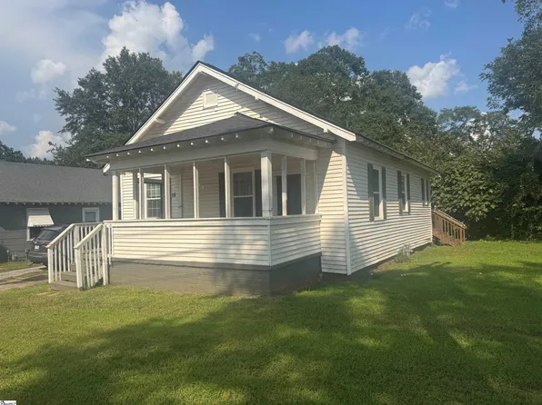 18 8th Ave, Greenville, SC 29611