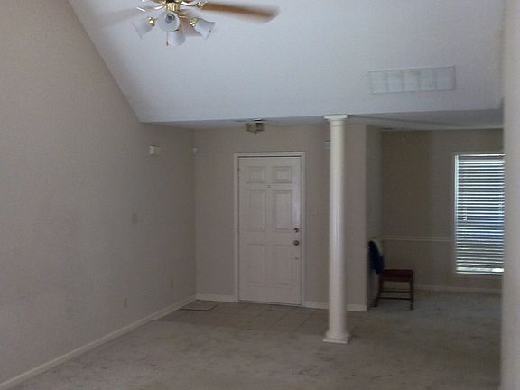 Living room facing front dr