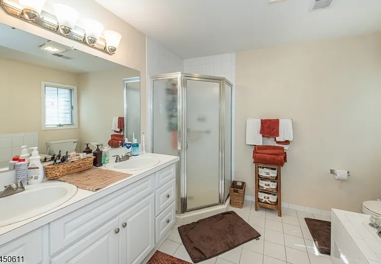 56 Davenport Rd — Photo 11