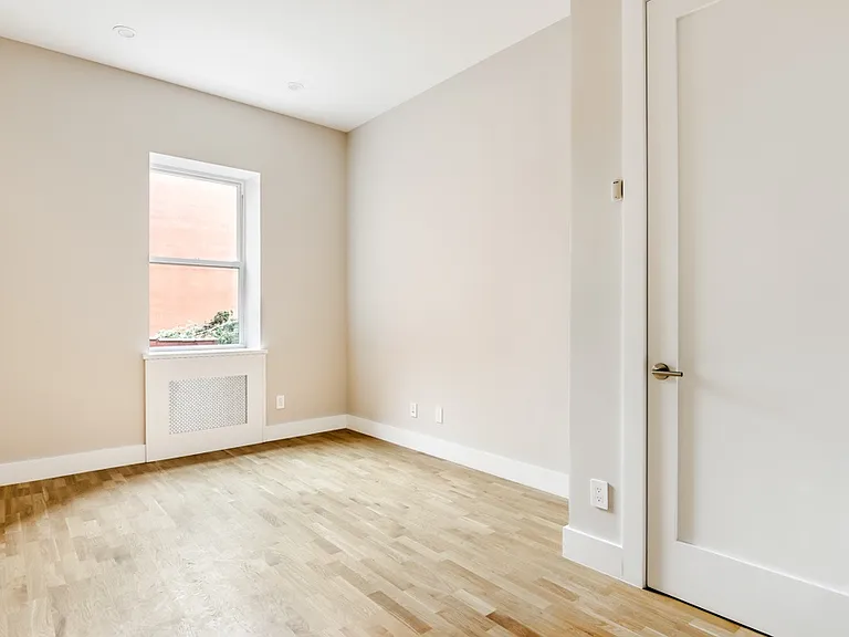 288 Clinton Ave #2882B — Photo 4