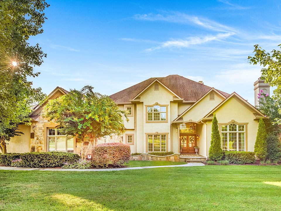 1st image of 8906 Hemingway Grove Cir