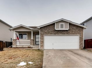 2022 Espana Way, Aurora, CO 80011