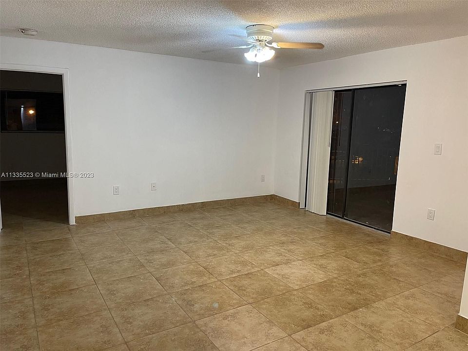 1st image of 9491 Palm Cir S APT 203