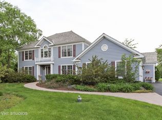 2435 Steeple Chase Cir E, Libertyville, IL 60048