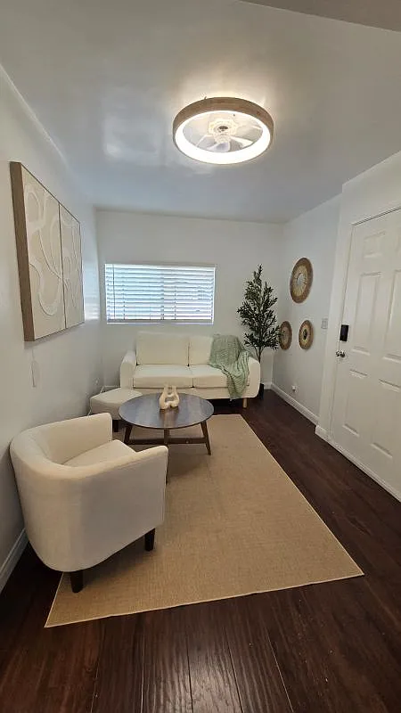 2 bed, 1.0 bath, 650 sqft, $2,749 — Photo 1