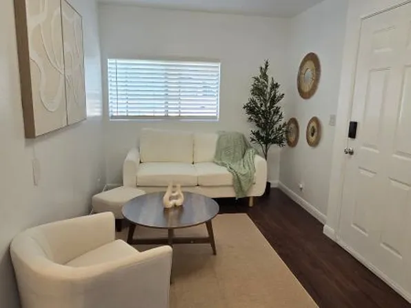 4717 2nd Ave, Los Angeles, CA 90043