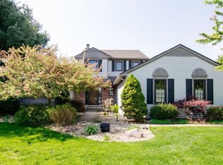 3827 Bradford Square Dr, Ann Arbor, MI 48103