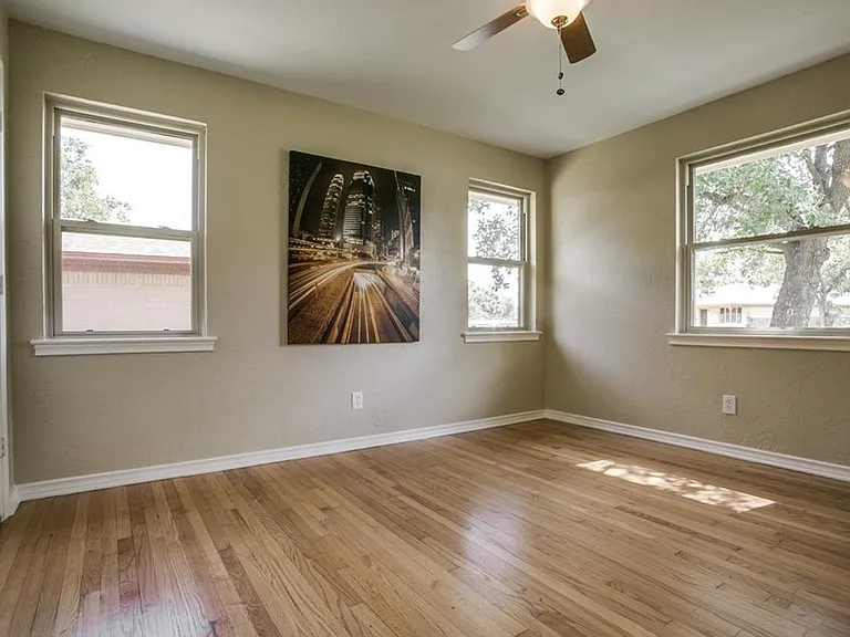 2352 Wildoak Dr — Photo 5