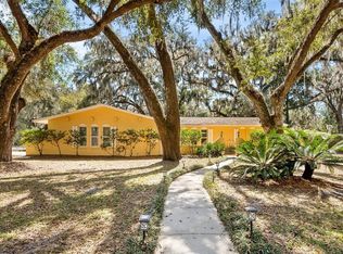 1909 SW 48th Ave, Gainesville, FL 32608