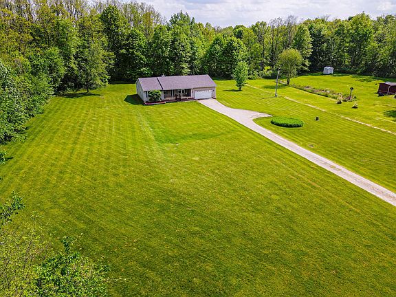 3rd image of 4424 Township Road 233