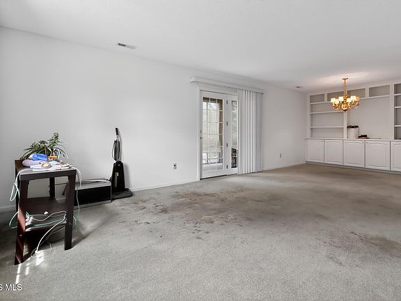 4th image of 4730 Glendale Ave APT 210