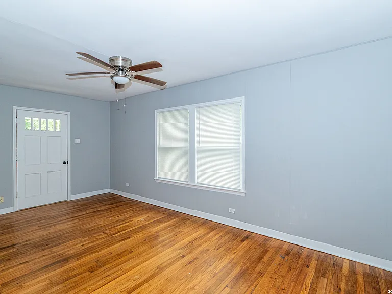 146 Vassar Ln #1 — Photo 9