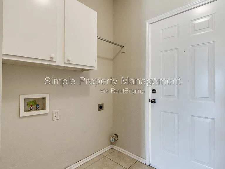 14625 Gilbert St #C — Photo 21