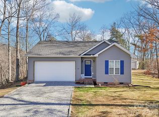 178 Rowe Ct, Hendersonville, NC 28792