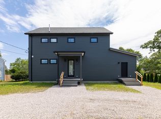 69 Green Ln, Jamestown, RI 02835