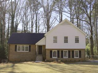 1519 Rangewood Dr SW, Lilburn, GA 30047