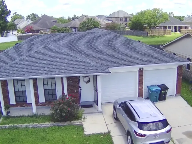 1517 Spanish Oaks Dr — Photo 2