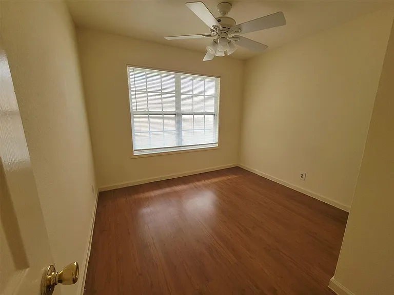 1206 Dwyce Dr — Photo 11