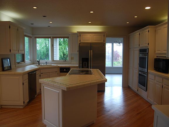 Open Kitchen