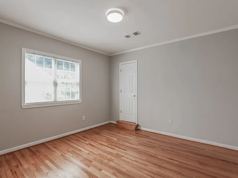 507 Boulevard Pl NE — Photo 15