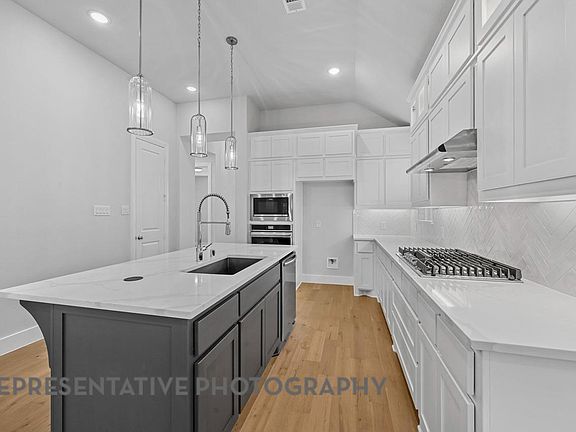 7th image of this home