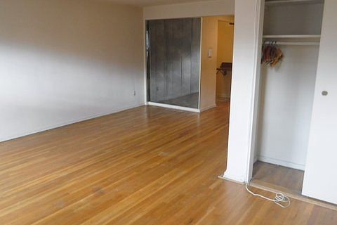 4th image of 39-76 57th St #7A