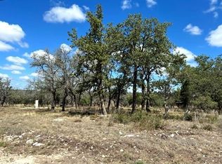140 Outland Dr, Harper, TX 78631