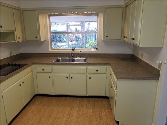 2nd image of 1507 Satsuma St
