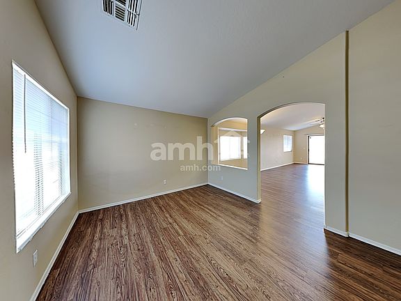 3rd image of 16035 W Larkspur Dr