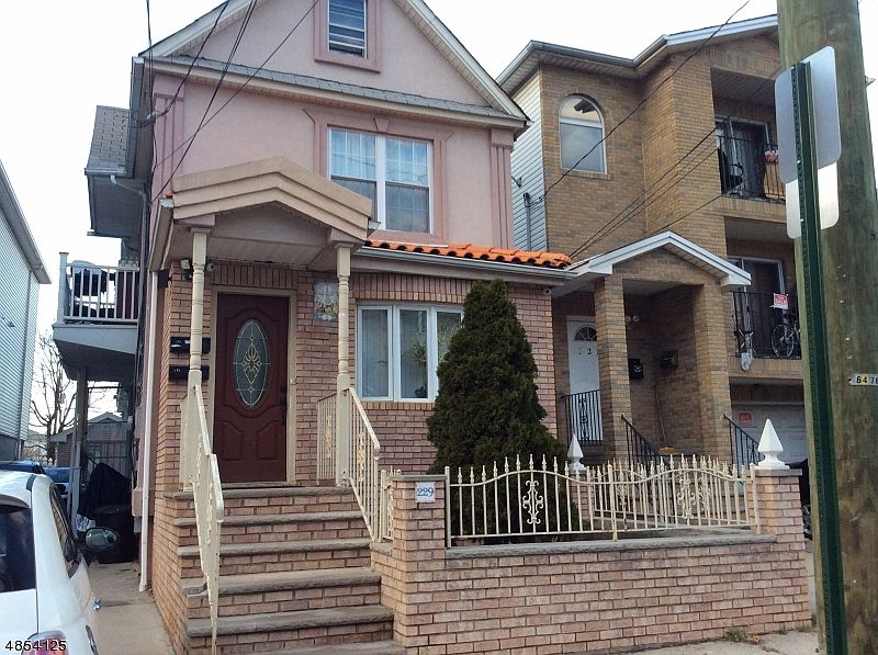 2nd image of 229 Atlantic St