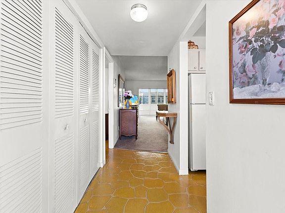 3rd image of 7200 NW 5th Place #203