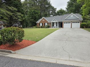 3076 Elizabeth Ln, Snellville, GA 30078