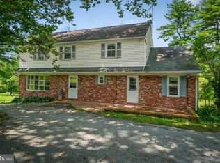 690 Upper Pine Creek Rd, Chester Springs, PA 19425
